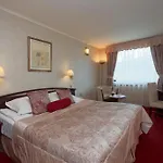 Capitol Hotell 4*