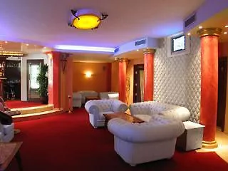 Capitol Warna