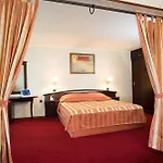 Capitol Hotel