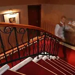 Hotel Capitol Warna