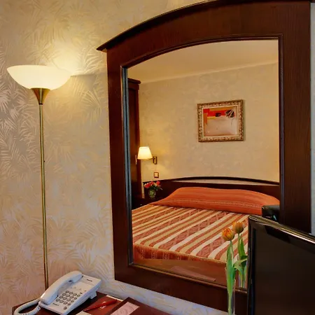 Hotel Capitol
