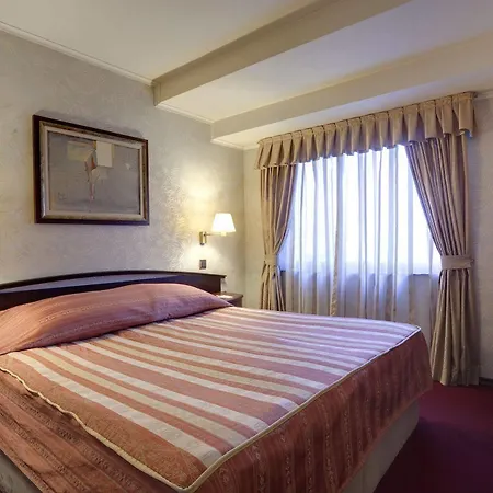Hotel Capitol
