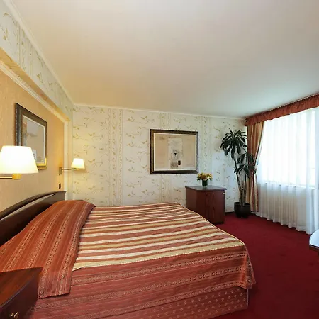 Capitol Hotel